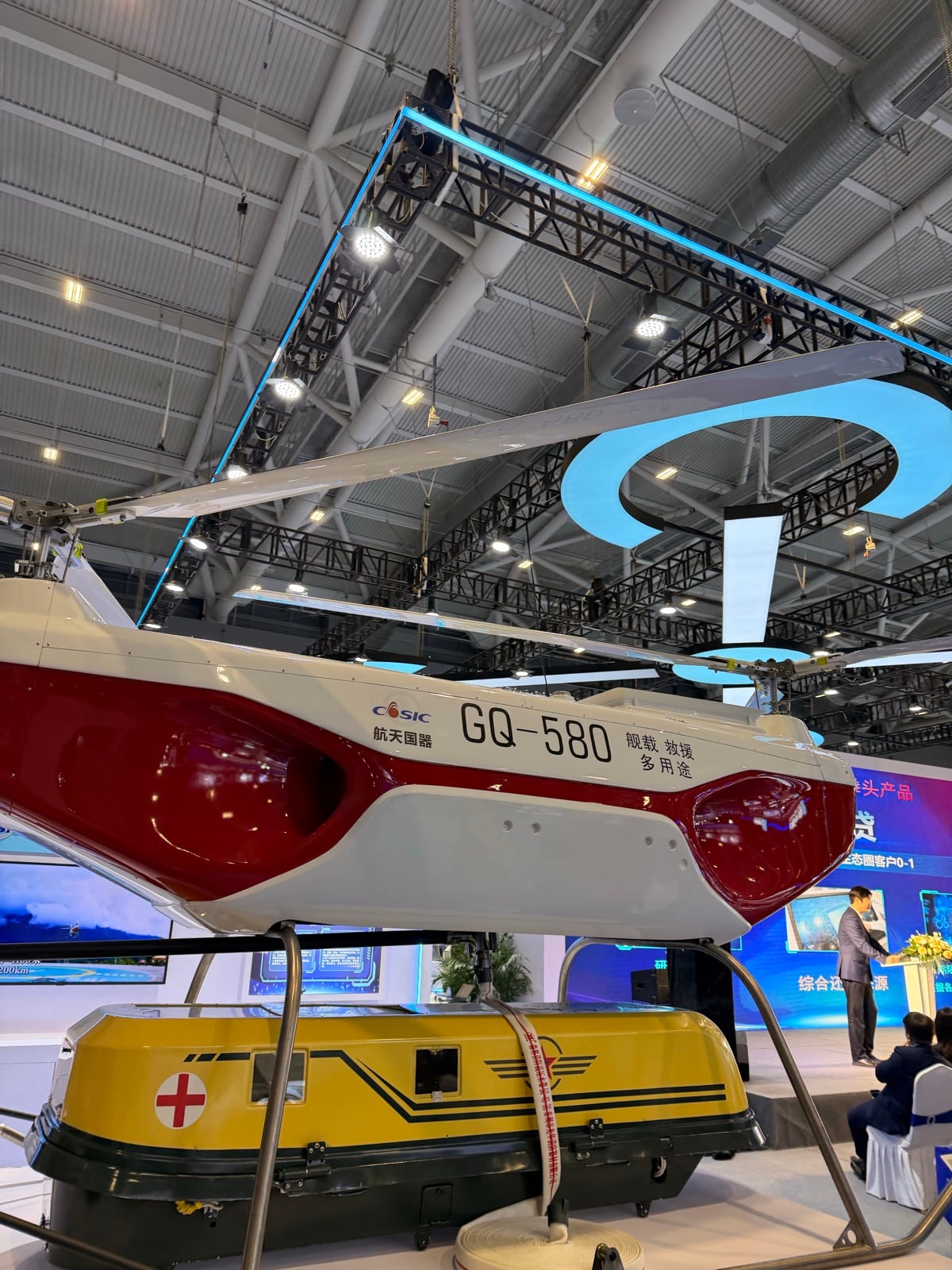 Dron ratowniczy na wystawie technologicznej